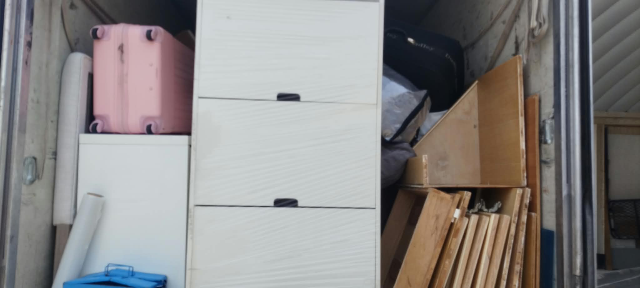 دار الكويت لنقل الأثاث نقل عفش الكويت مع خدمة فك وتركيب وتغليف احترافية نقل سريع وآمن لجميع مناطق الكويت